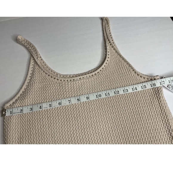 3/$30 NEW NINE WEST
Sweater Sleeveless Tank Top
Camisole Size Large NWT - Picture 12 of 15